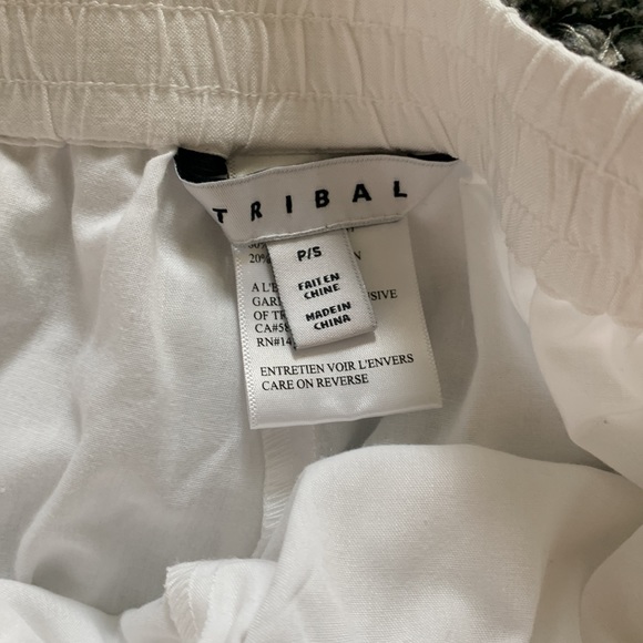 Lace Drawstring Shorts - Picture 3 of 3